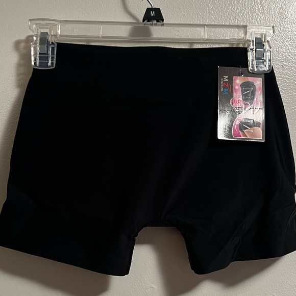 Beautiful buttock padding shape wear - Picture 4 of 11